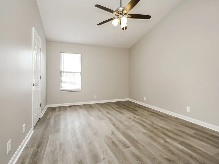 404 Sorensen Way — Photo 10