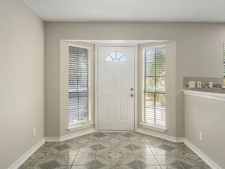 2541 Galemeadow Dr — Photo 4