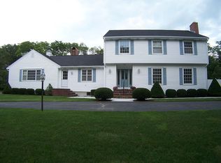 16 Robin Rd, Sandwich, MA 02563