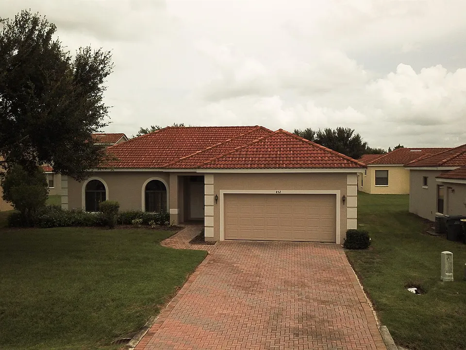 452 Cinnamon Dr