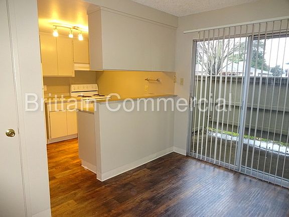 2nd image of 2731 Don Juan Dr APT 4