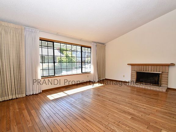 4th image of 56 Plata Ct