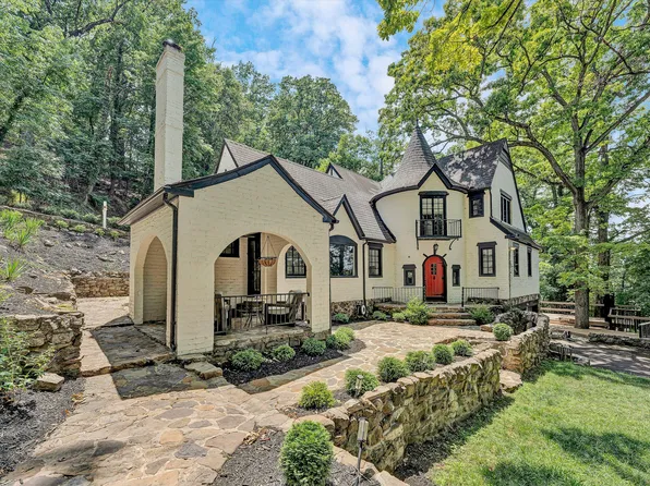 851 Woods End Ln SW, Roanoke, VA 24014