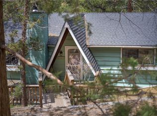 107 E Aeroplane Blvd, Big Bear City, CA 92314