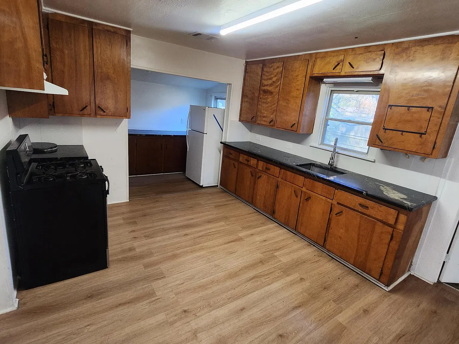 3 bed, 1066 sqft, $1,700 — Photo 4