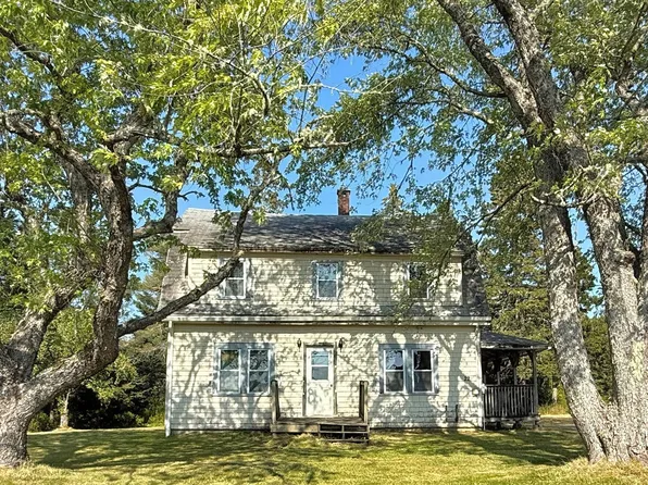 22 Dixie Road, Lubec, ME 04652