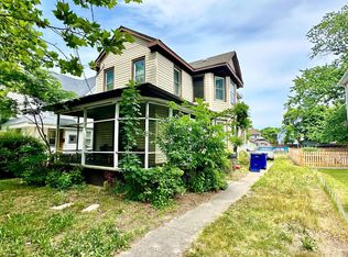 909 4th St N, Millville, NJ 08332
