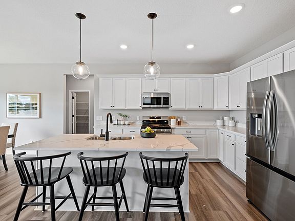 4th image of 1574 Creekwood Dr