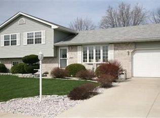 3092 Yukon St, Portage, IN 46368