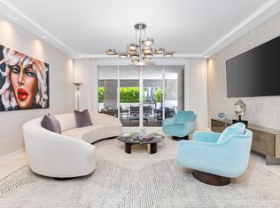 200 SE Mizner Blvd #203, Boca Raton, FL 33432