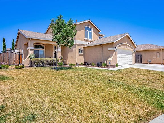 3rd image of 29464 W Margarita Ct