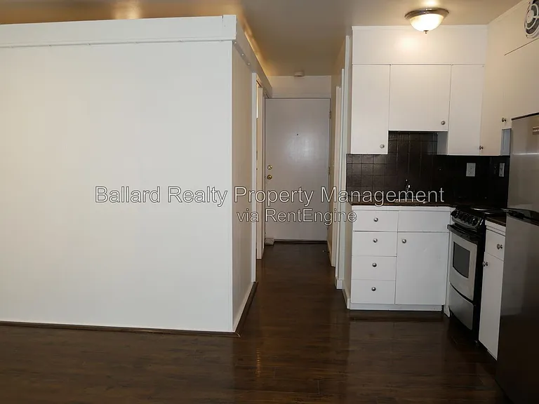 9030 Greenwood Ave N #111 — Photo 6