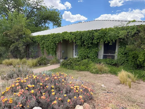 703 W 4th St, Marfa, TX 79843