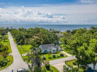 207 Lucille Lewis Dr, Marshallberg, NC 28553