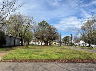 421 Nw #D, Ardmore, OK 73401