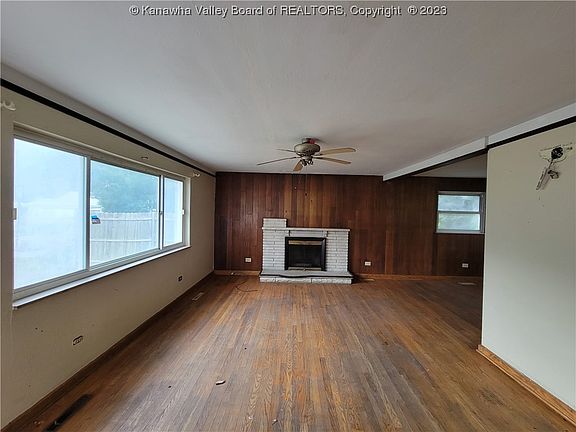 2nd image of 5512 Raven Dr