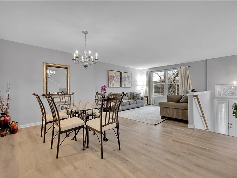 404 Belvedere Ln — Photo 26
