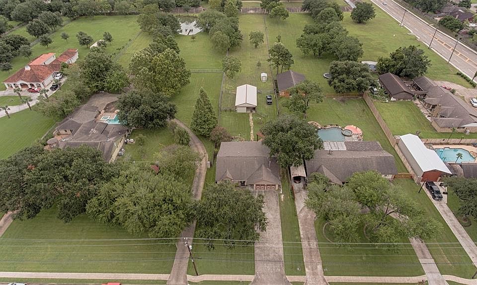 1st image of 3501 Luella Ave