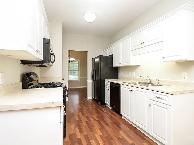 1802 Cascade Ct — Photo 7