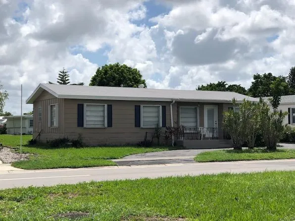 6520 Sandalfoot Blvd, Boca Raton, FL 33428