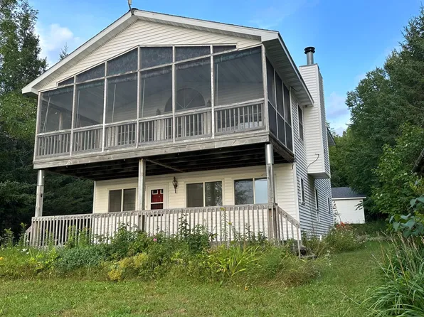 9167 E Shore Rd, Marenisco, MI 49947
