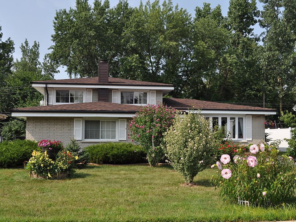 1st image of 9000 Shady Dr