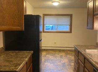 2715 Hawkens St, Bismarck, ND 58503