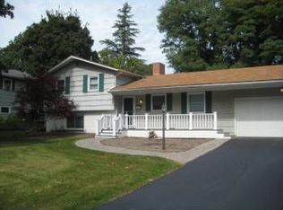 410 Dorchester Rd, Rochester, NY 14610