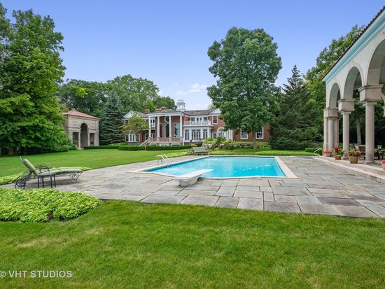 663 Circle Ln, Lake Forest, IL 60045 | Zillow