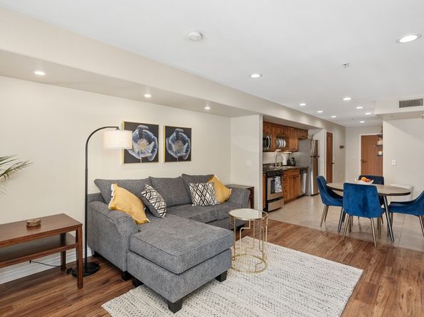 801 W Hawthorn St UNIT 301