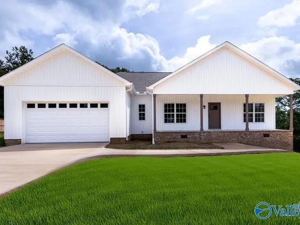 2555 Pilgrim Way, Southside, AL 35907