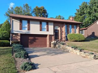 2515 N Hills Dr, Williamsport, PA 17701