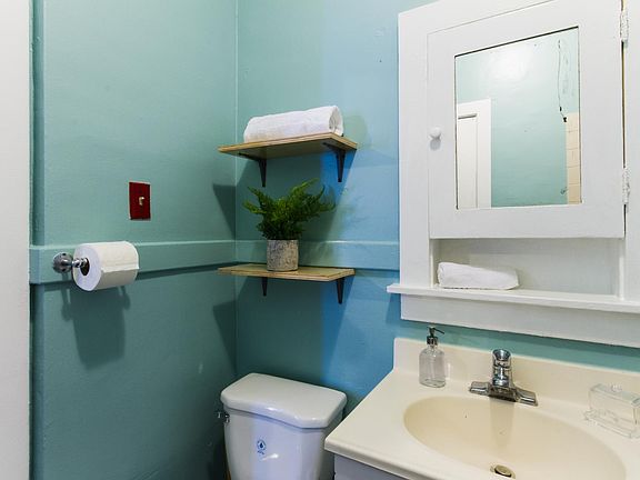 5th image of 2113 W Sunset Blvd #4