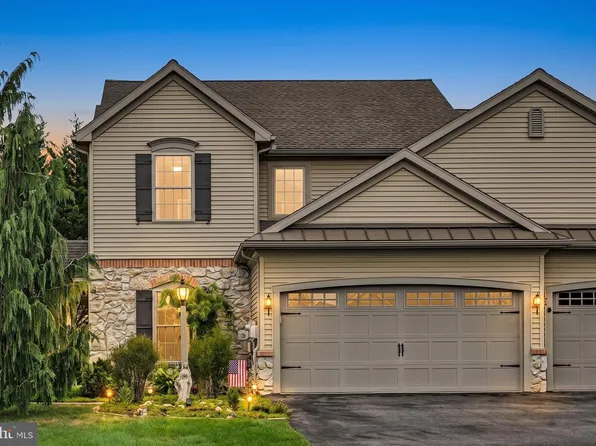 812 Briar Edge Ct, Lebanon, PA 17046