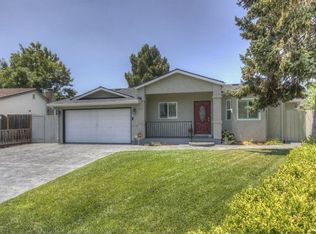 2535 Armstrong Pl, Santa Clara, CA 95050