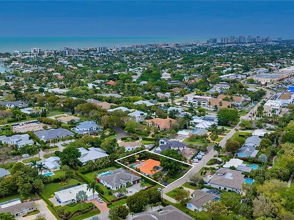 2nd image of 1541 Mandarin RD