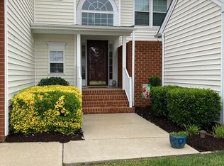 6207 Lookout Point Cir, Midlothian, VA 23112