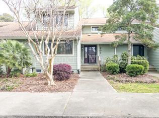 202 Crooked Creek Rd, Wilmington, NC 28409