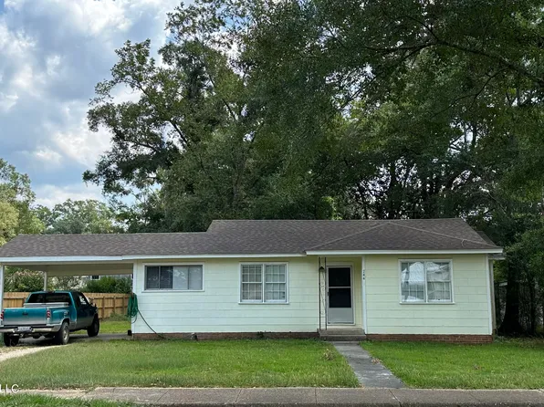 744 Manila St, Lucedale, MS 39452