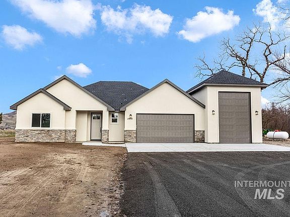2nd image of 2910 Cottonwood Ln