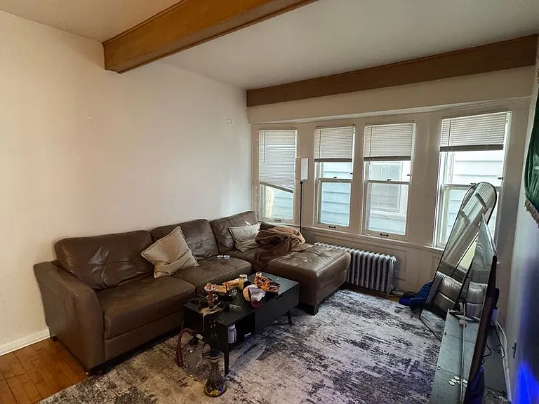2945 N Oakland Ave — Photo 2