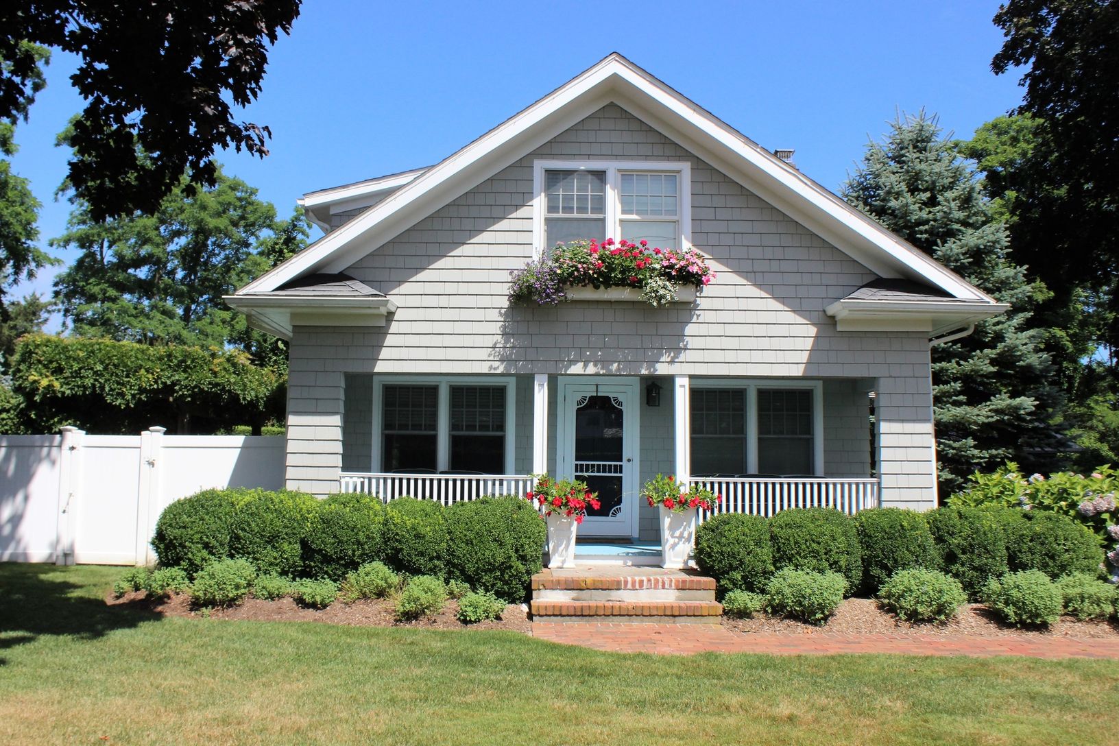  Professionally Landscaped