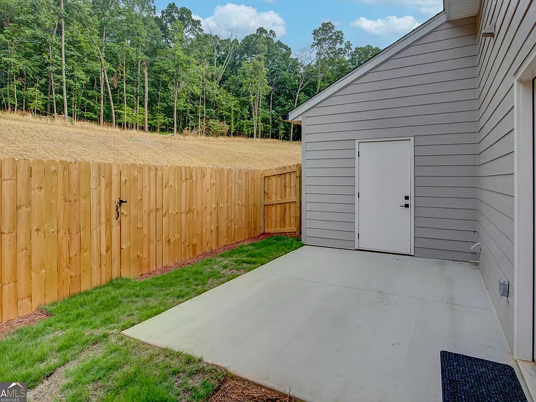 119 Chateau Dr — Photo 26