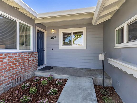 3rd image of 2137 Del Monte Ave