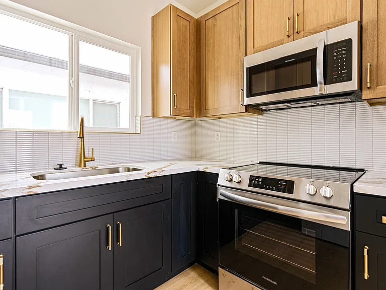 1953 Emerald St #1 — Photo 10