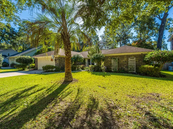 112 Plantation Dr, Summerville, SC 29485