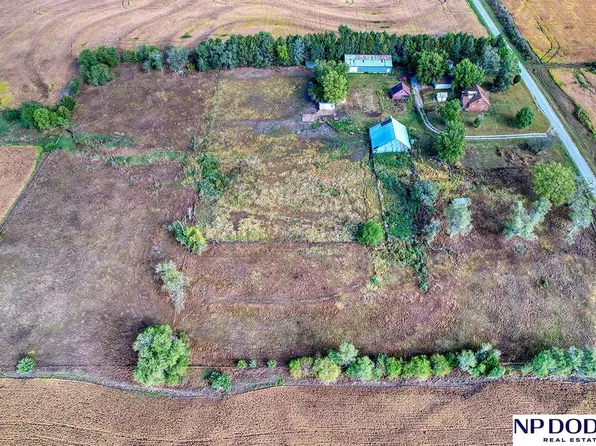 154 S 18th Rd, Unadilla, NE 68454