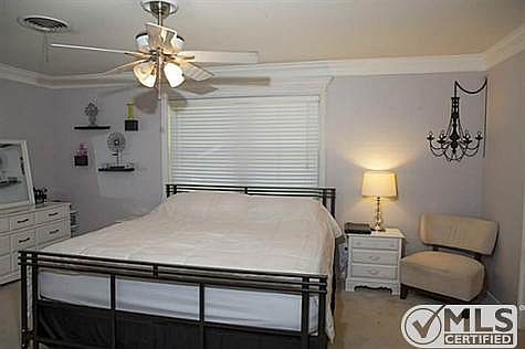 3rd image of 3545 Wedgway Dr