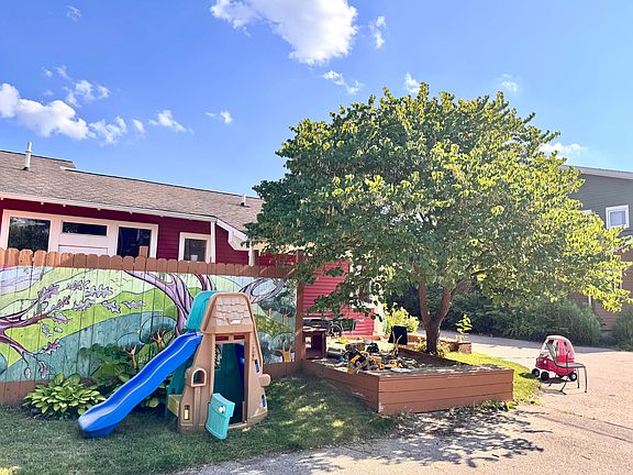 4th image of 500 Little Lake Dr #32