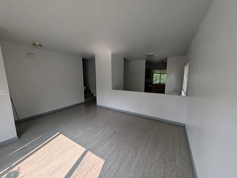 1762 Sage Ct — Photo 2